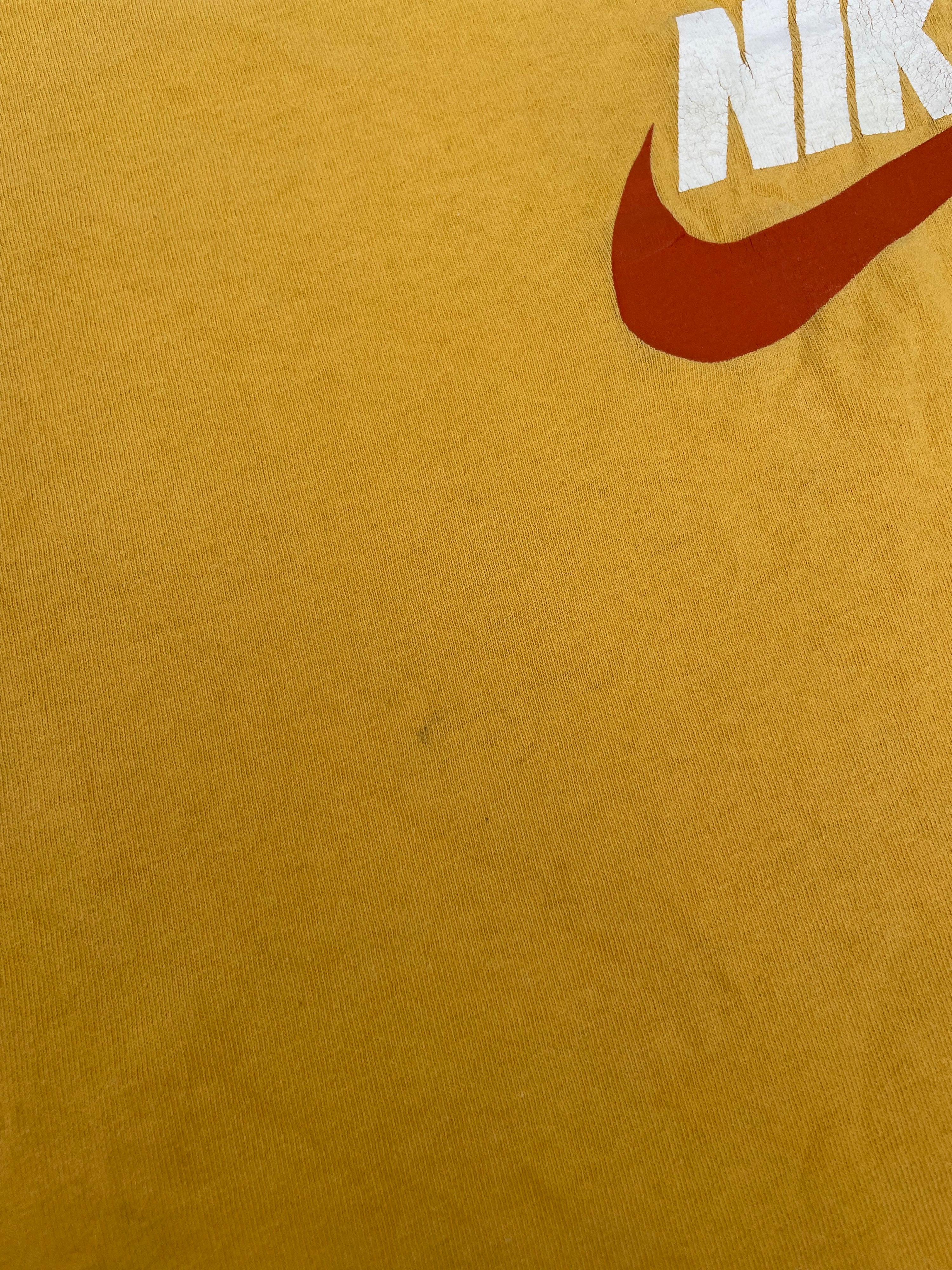 VINTAGE EARLY 2000 OVERSIZE NIKE T-SHIRT YELLOW COLORWAY (L)