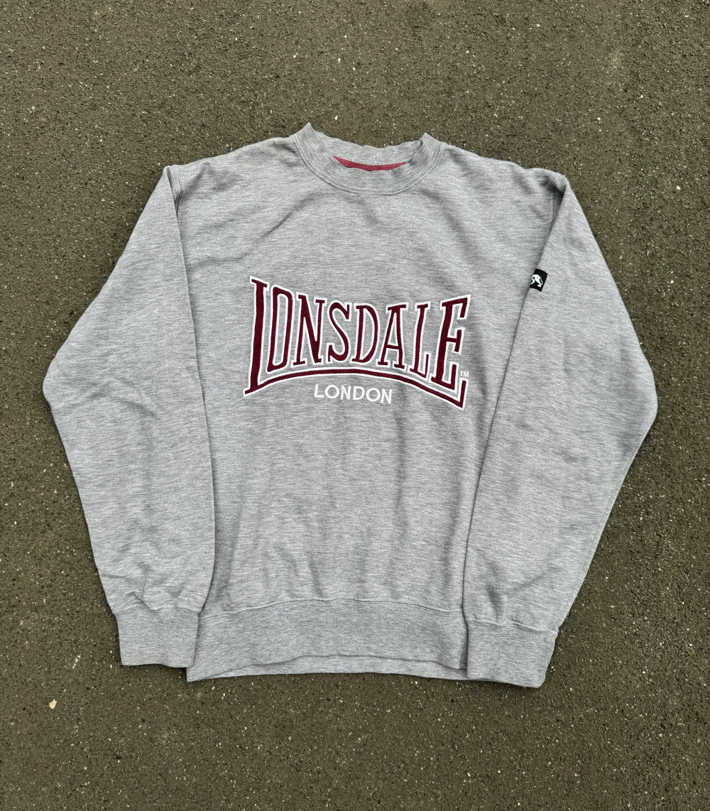 Early 2000s Lonsdale London Logo Sweater (M)