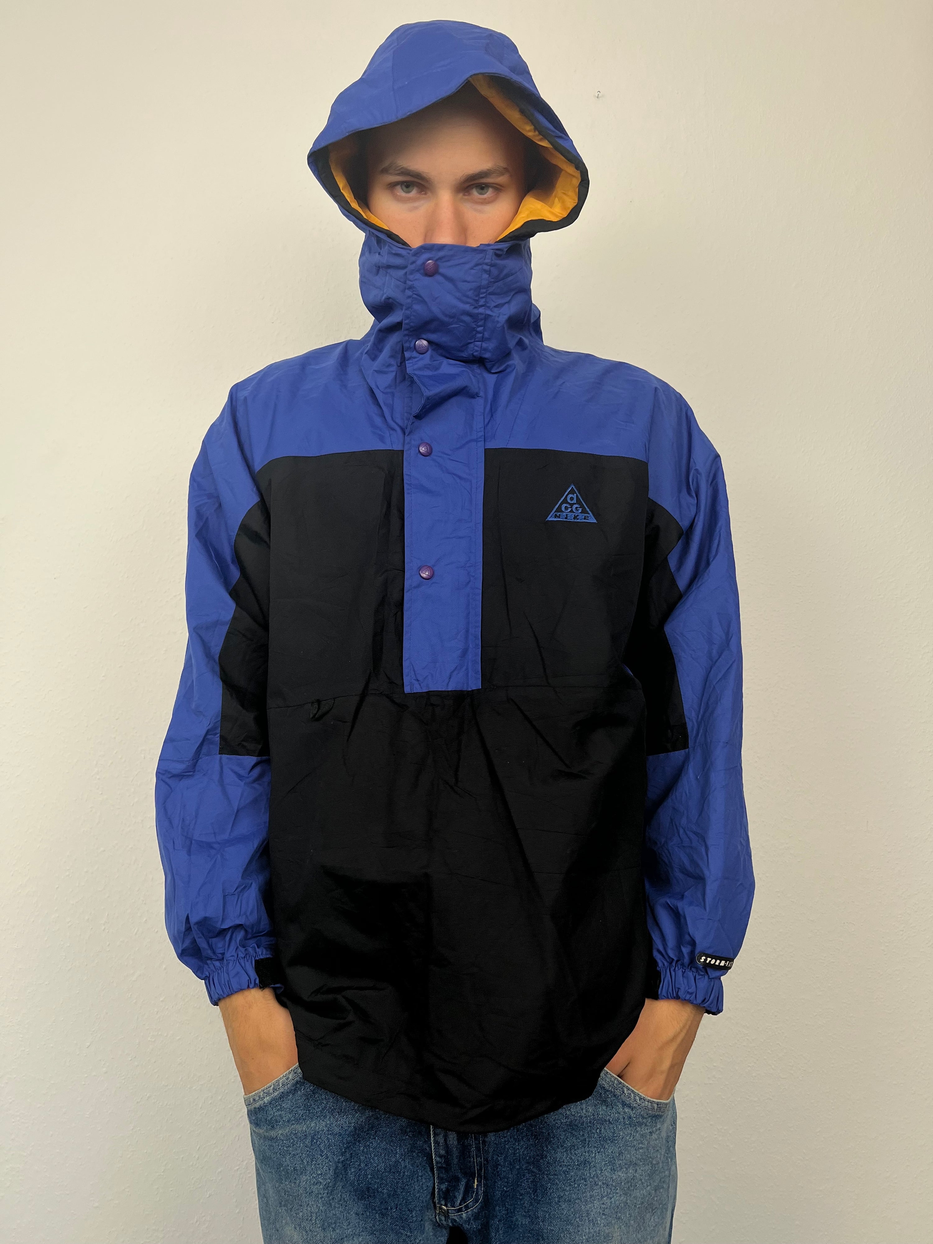 Vintage 90s Nike ACG Windbreaker (XL)