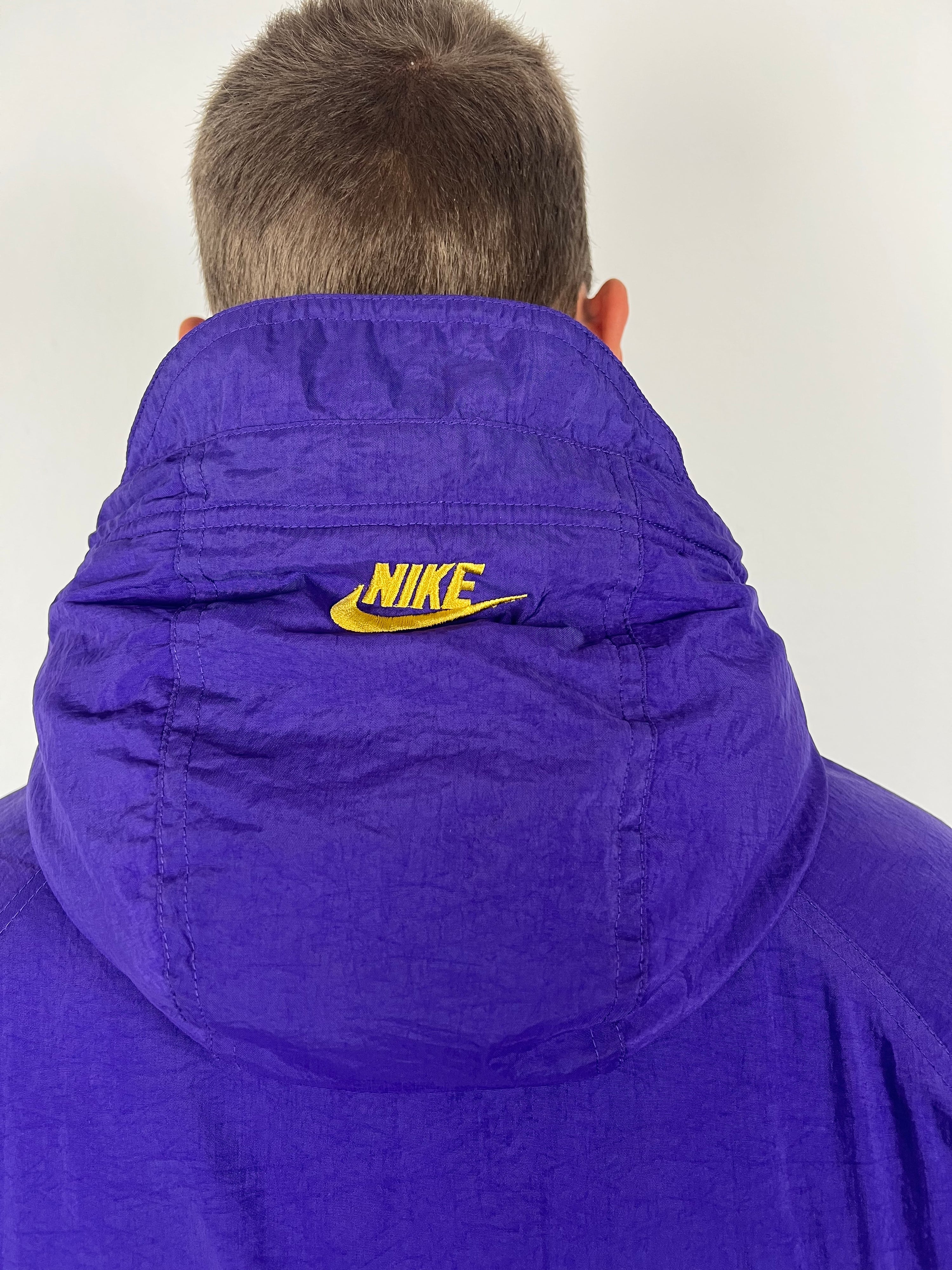 Vintage Nike Team Huskies Jacket (XL)