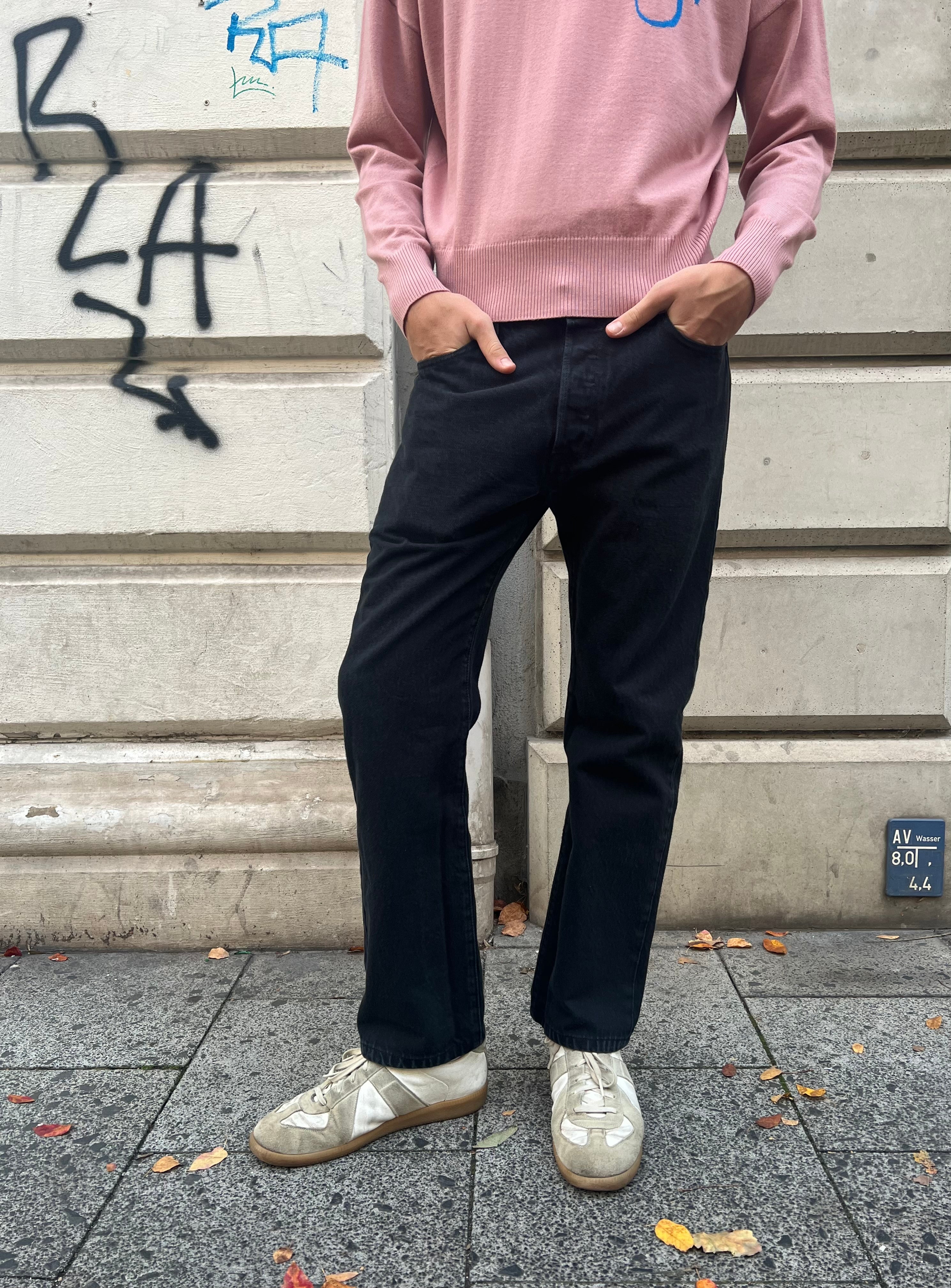 Vintage 90s Levi’s 501 (33/32)