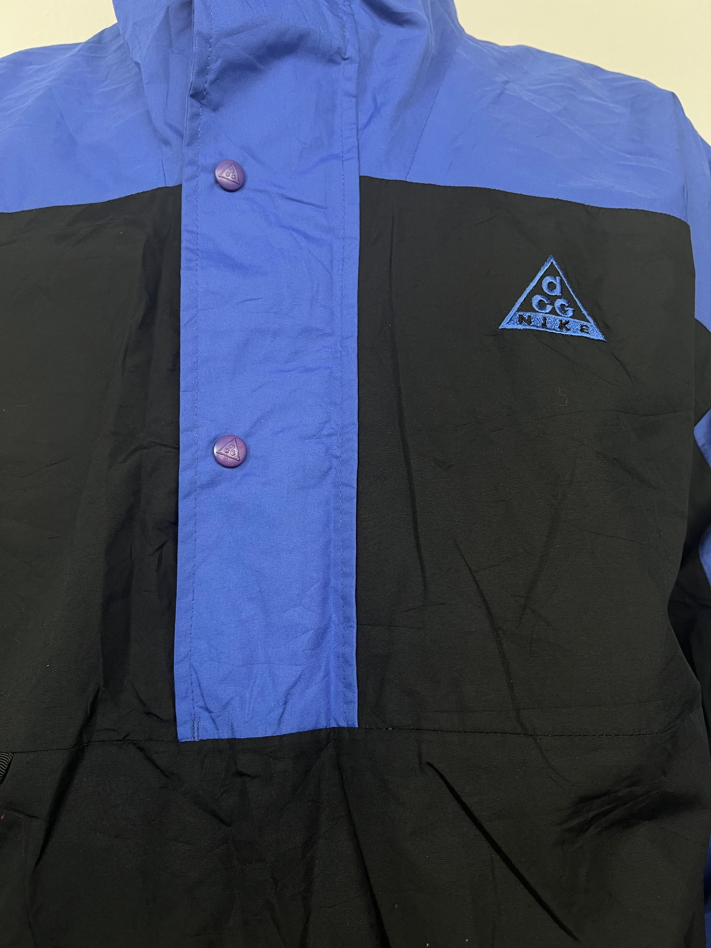 Vintage 90s Nike ACG Windbreaker (XL)