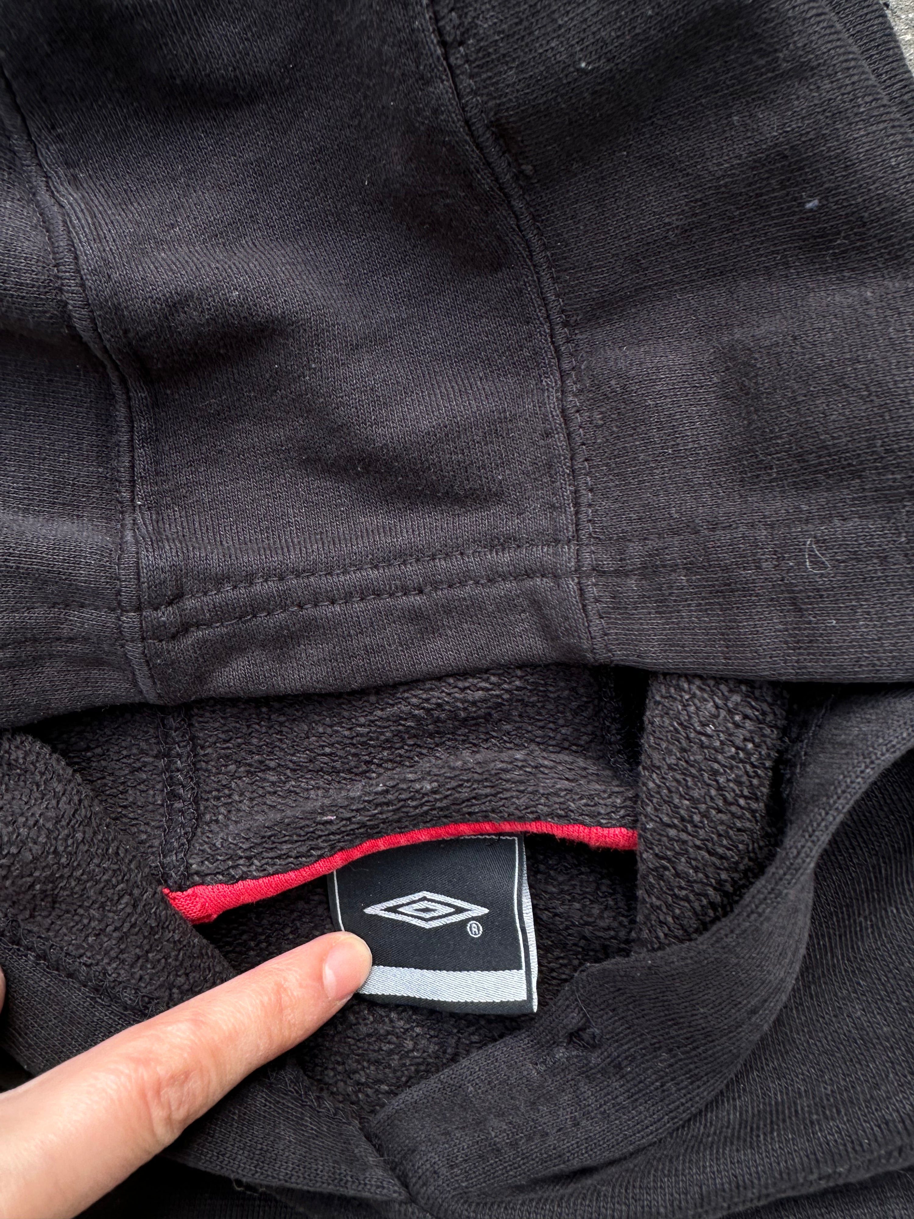 Umbro embroidered Hoodie (L)