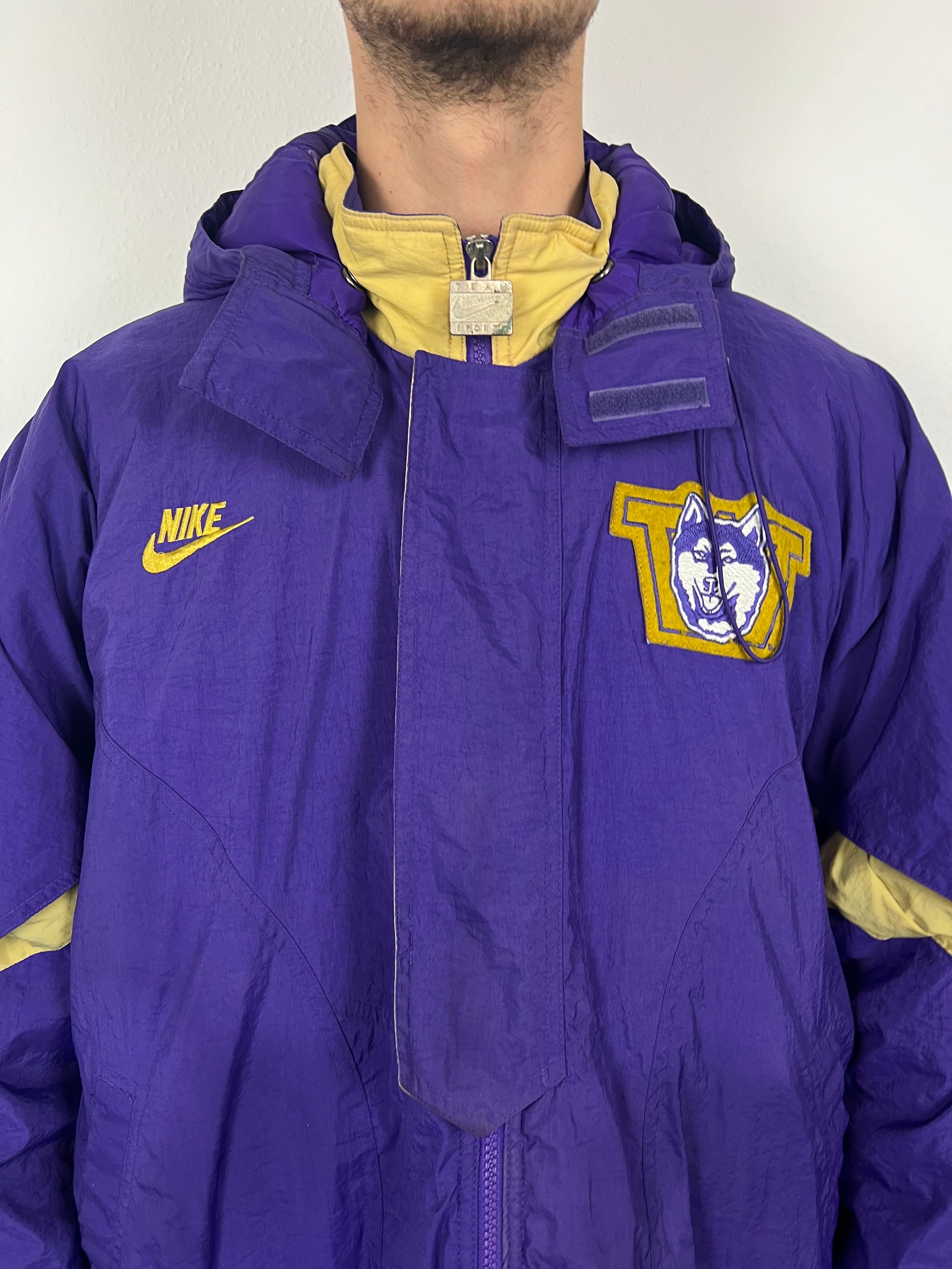 Vintage Nike Team Huskies Jacket (XL)