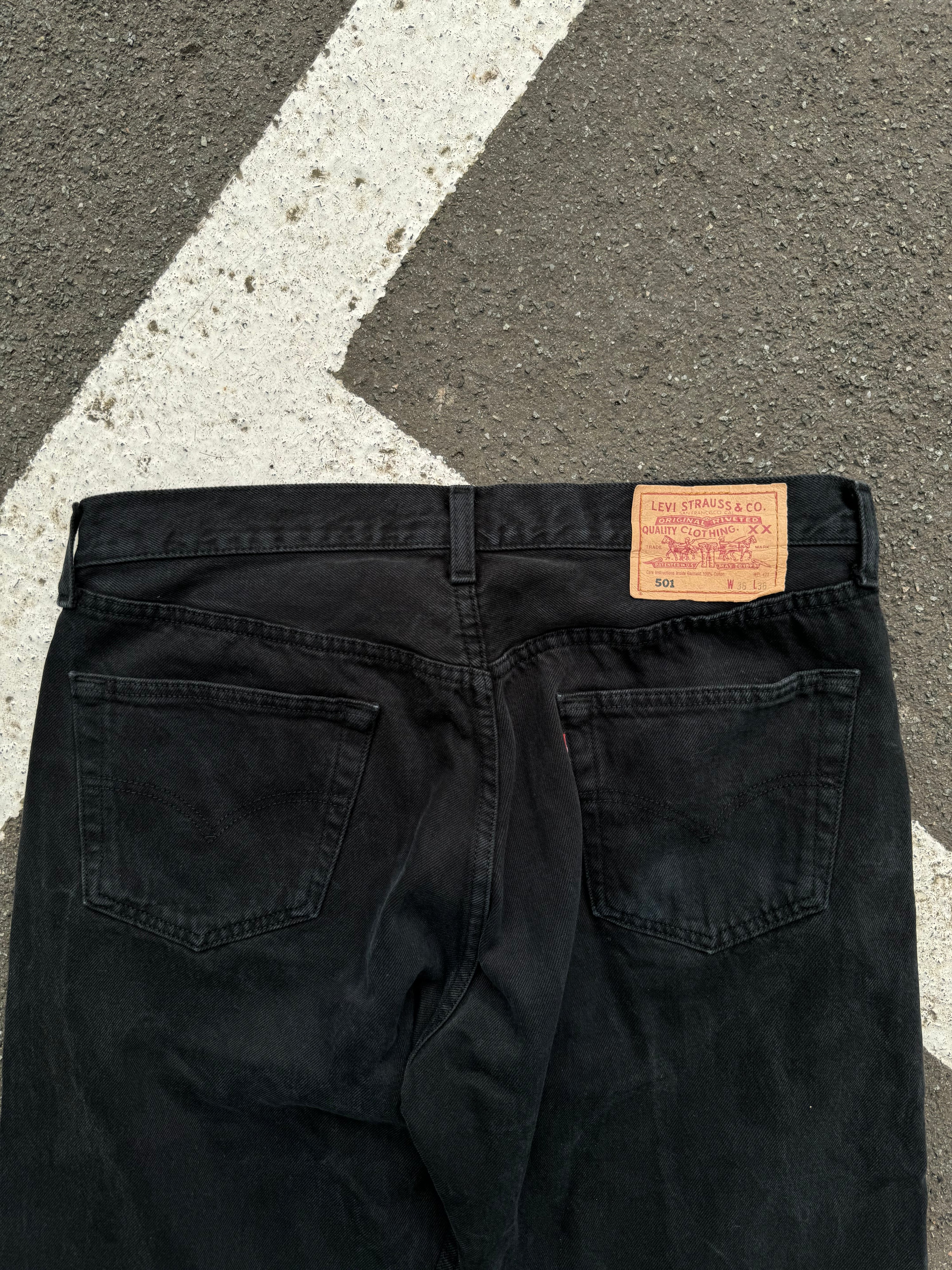 Vintage 90s Levi’s 501 Straight Cut Denim Jeans Hose (W34)