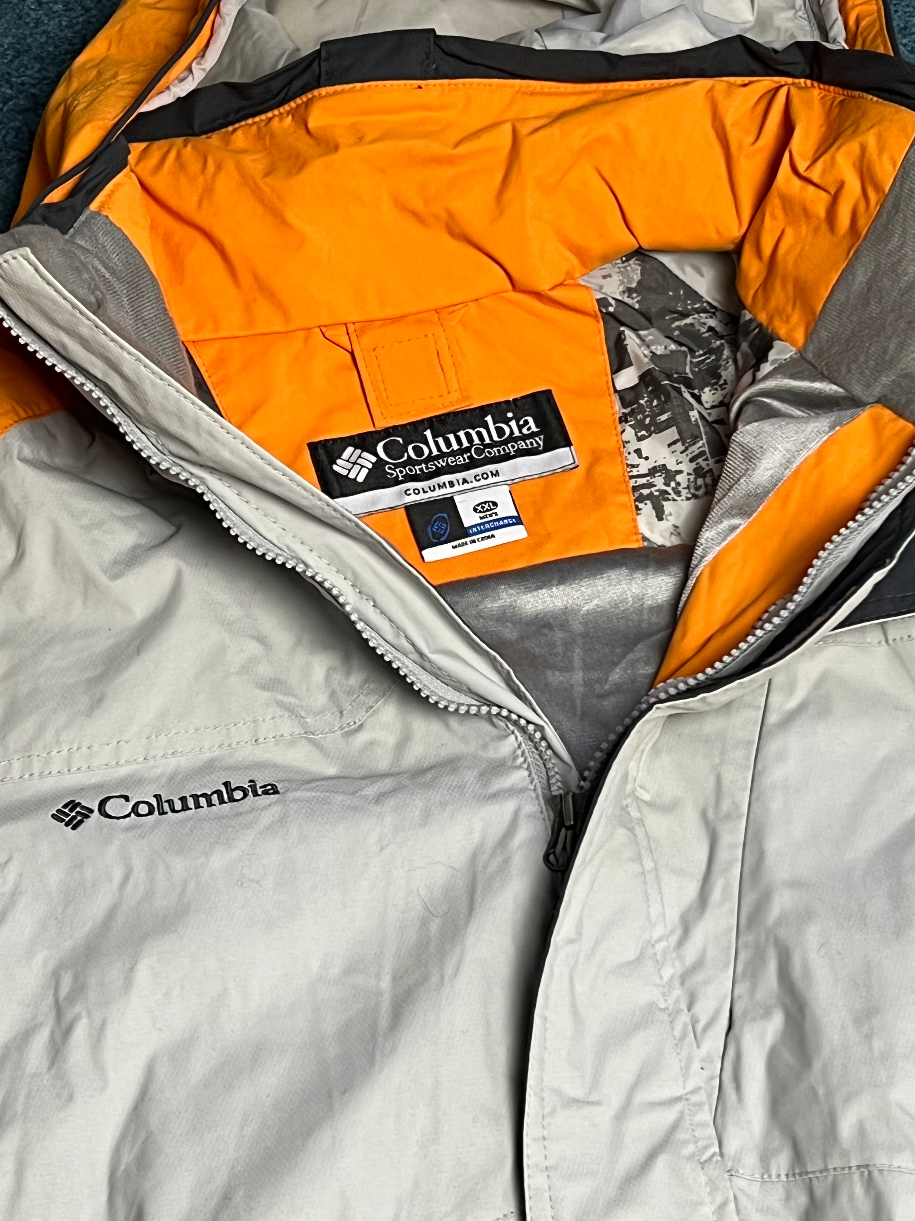 Early 2000s Columbia Snowboard Ski Jacket Omnitech (XL)