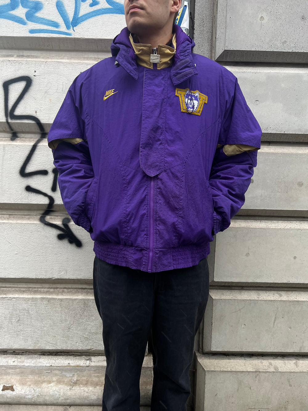 Vintage Nike Team Huskies Jacket (XL)