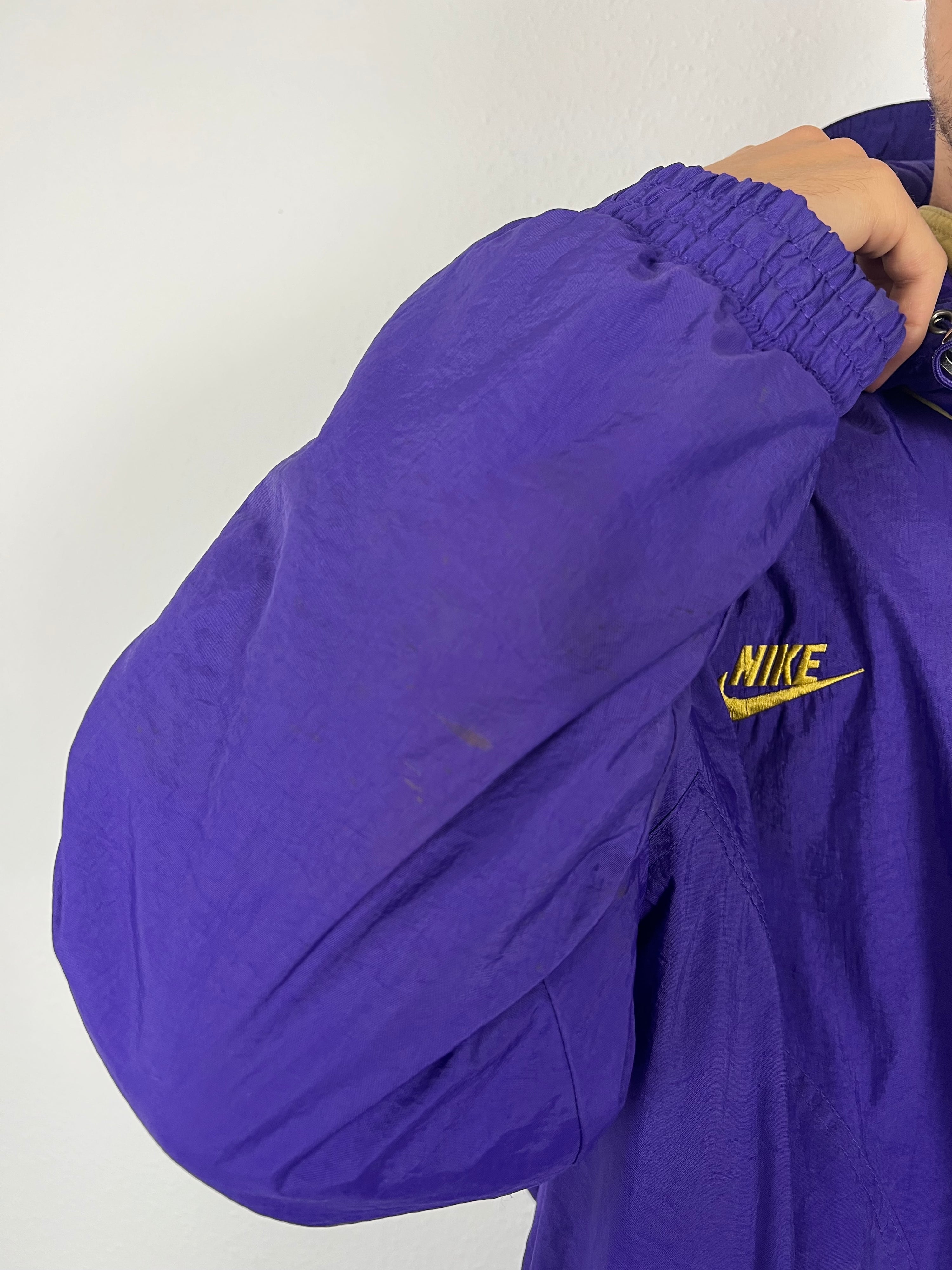 Vintage Nike Team Huskies Jacket (XL)