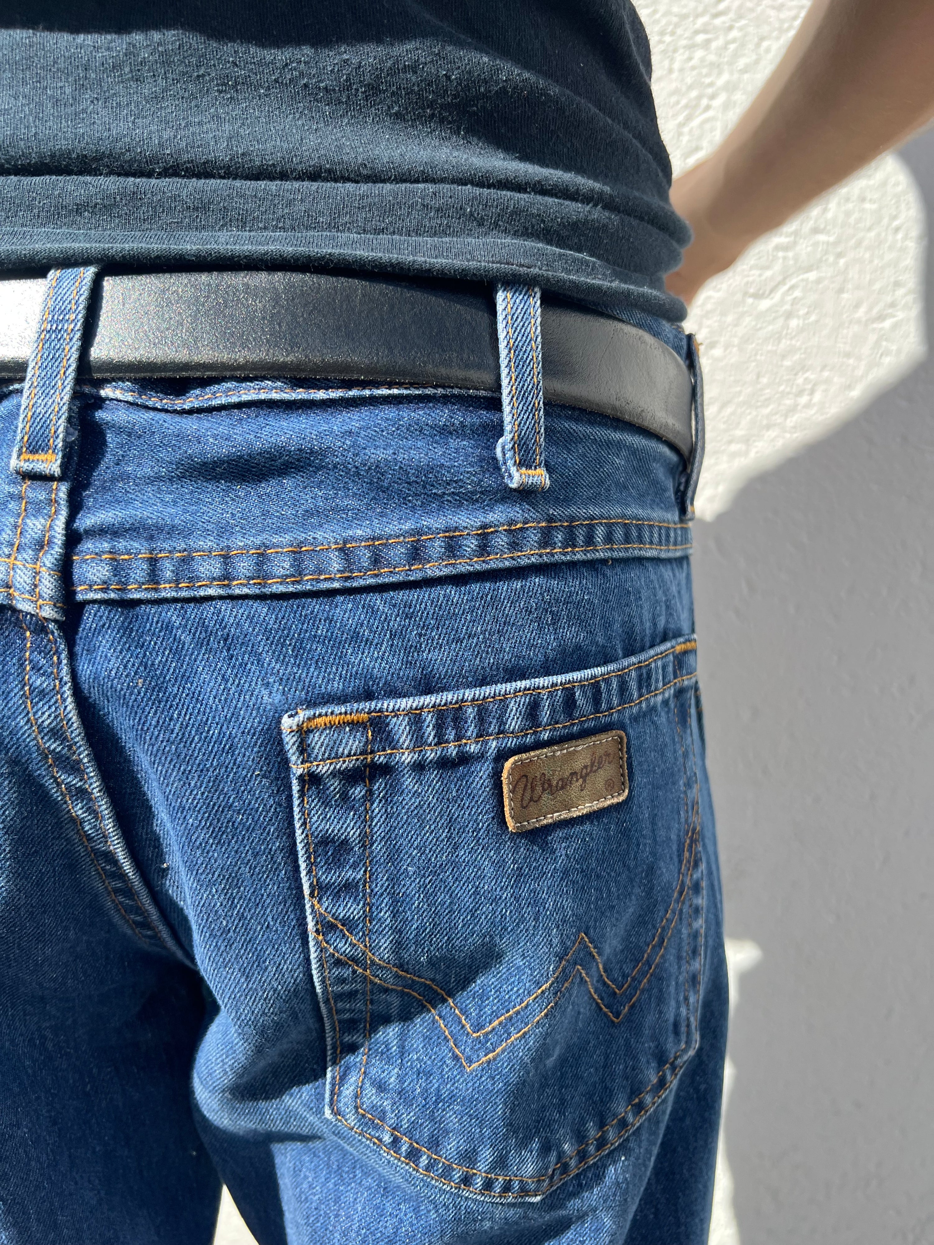 Vintage 90s Classic Wrangler Straight Cut Denim Jeans Trousers (33)